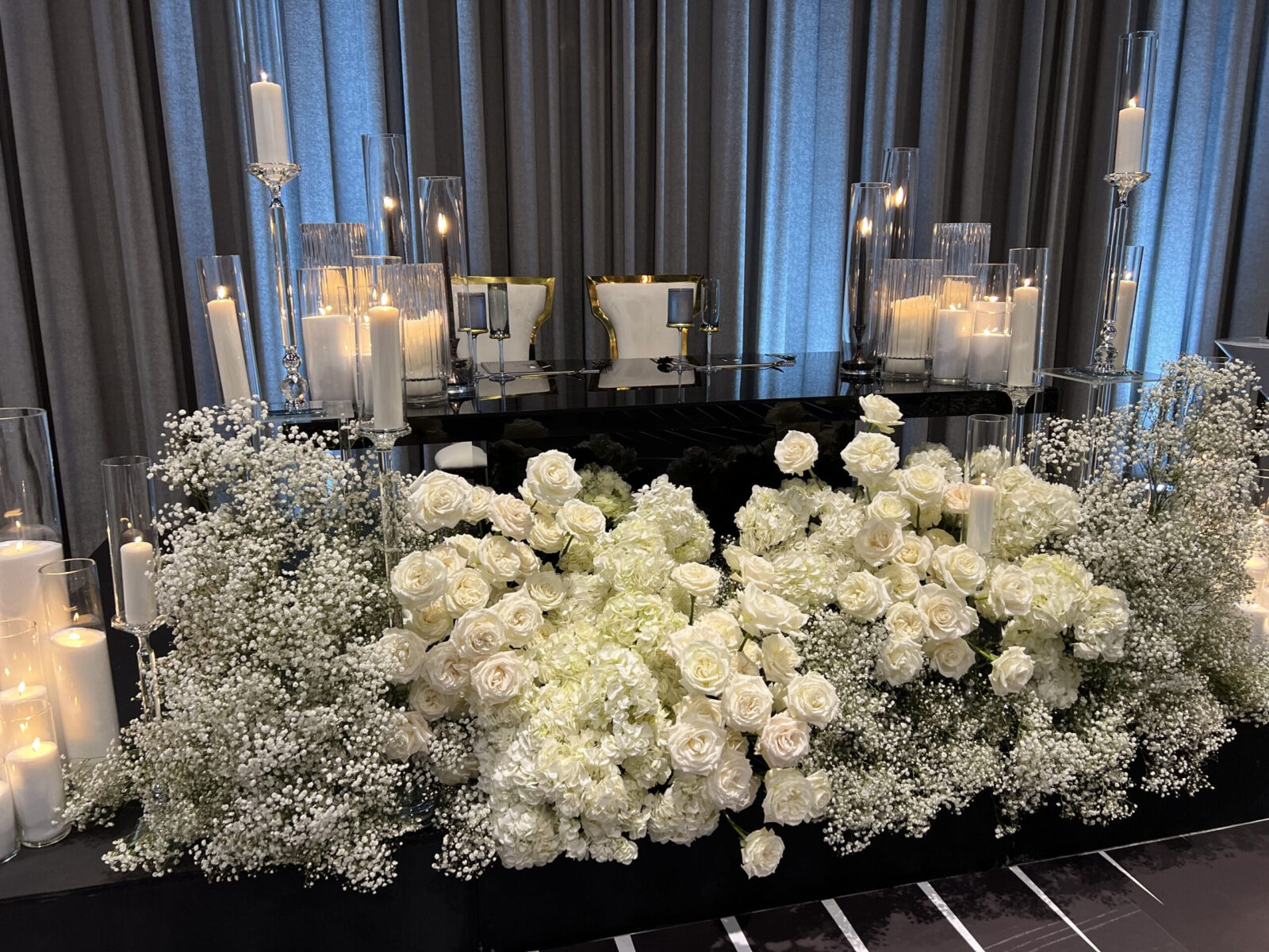 Black and white sweetheart table Zayla&co