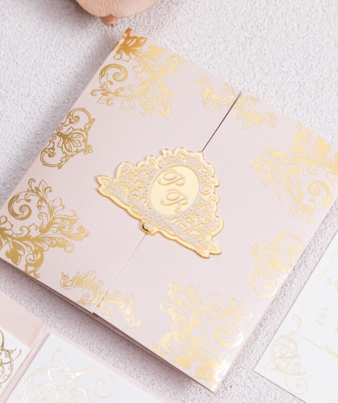 Paula  Folio Invitations